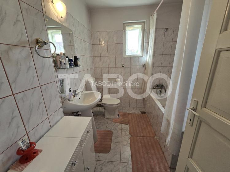 Casa individuala de vanzare teren 972 mp 2 garaje zona Sub Arini Sibiu - 8