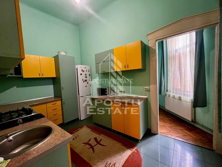 Apartament 2 camere in cladire istorica,etaj intermediar,zona Neptun - 11