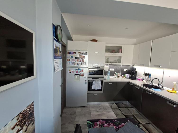 Apartament premium cu 3 camere - curte privata - 89mp - 6