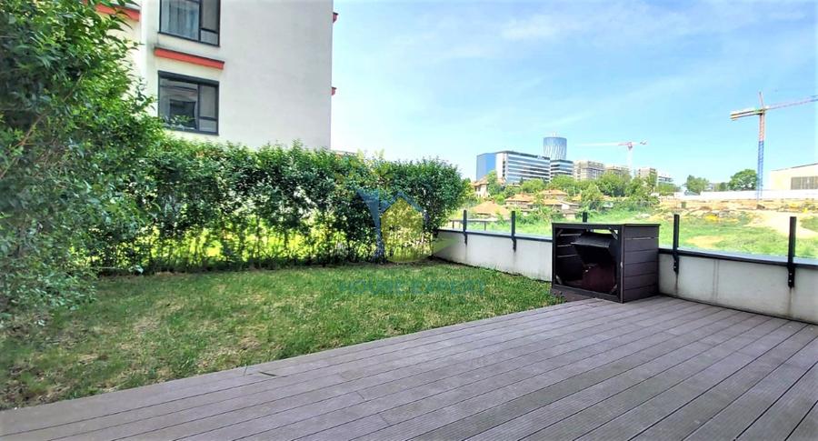 Apartament deosebit, curte 60 mp, terasa 15 mp, loc de parcare, Laguna Residence
