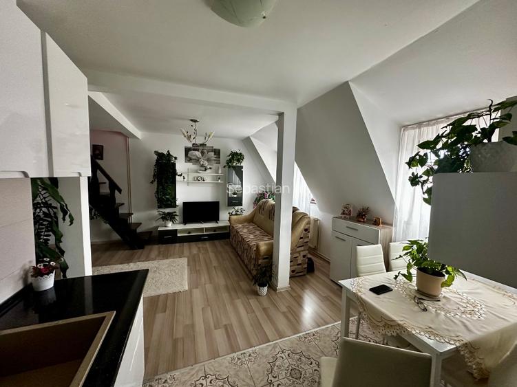 Mansardă 3 camere – 60,75 mp – Str. Semaforului, Sibiu – 77.000 €  - 2