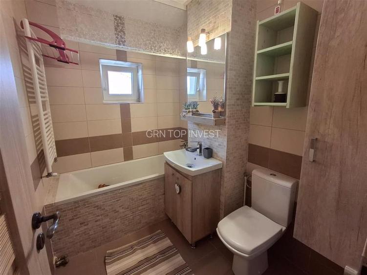 Apartament 3 camere decomandat 2 bai pivnita zona Sub Arini - 6