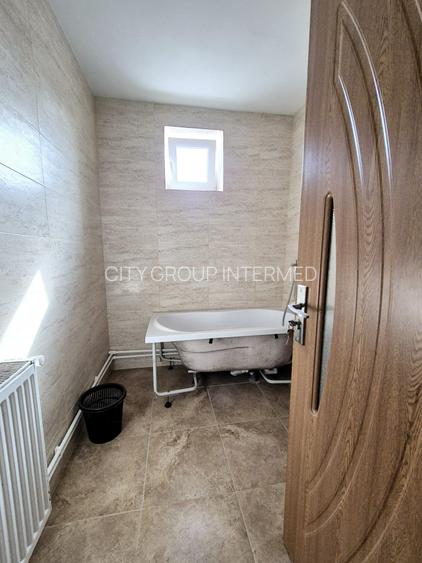 Piata Ovidiu - Catedrala - 3 camere decomandate - 5