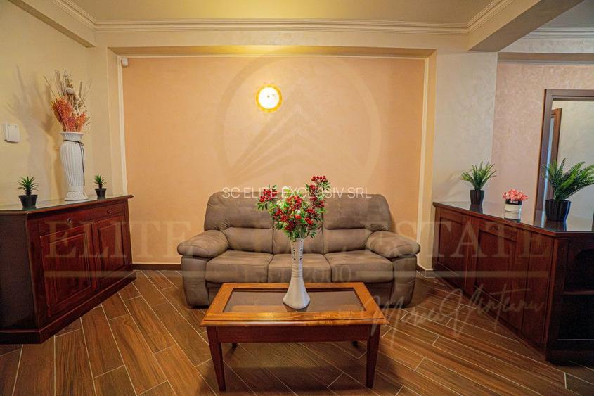 Stațiunea Mamaia - 3 camere, vedere panoramică la lac &acirc; Vila Ovidiu - 5