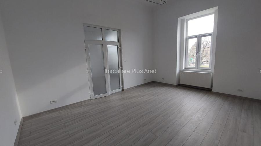 Inchiriez apartament 2 camere zona CENTRALA - 6