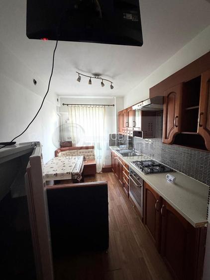 Apartament 3 camere – zona Nicolina(prima stație după Podul Ros) - 6
