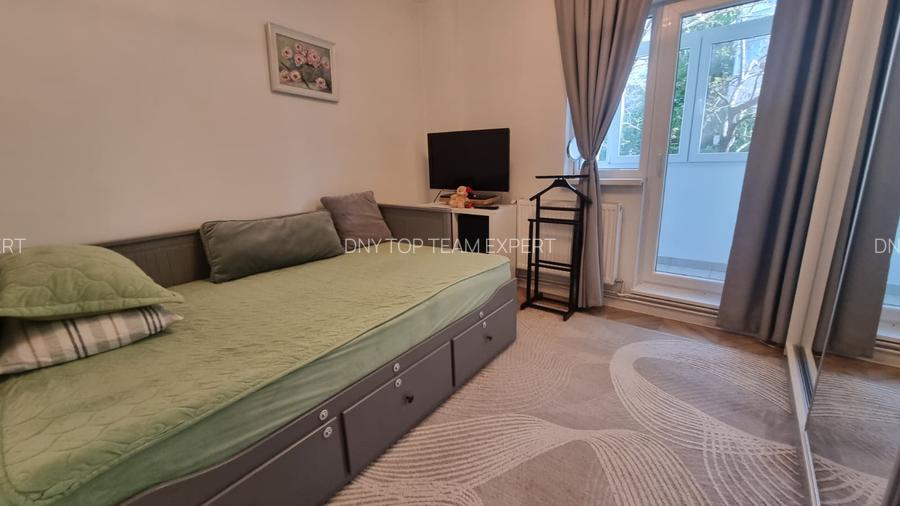Apartament 4 camere, centrală proprie, parcare, 5 min metrou Apărătorii Patriei - 33