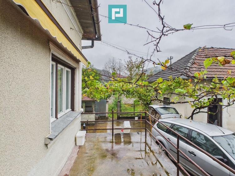 Casă cu 4 camere, în localitatea Gurahonț, Arad - 21