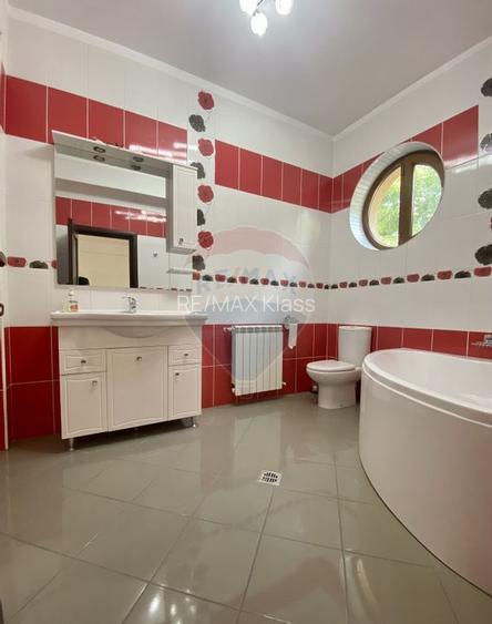 Casa / Vila cu 8 camere de închiriat în zona Aviatiei - 9