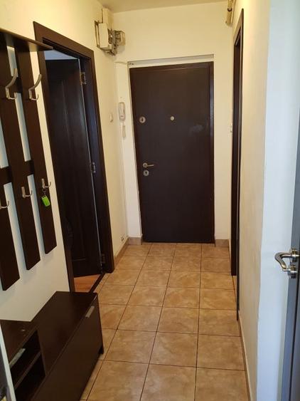 Proprietar inchiriez garsoniera, 40 m2, Str. Postasului, Titan