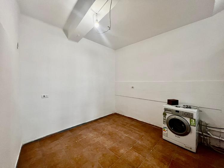 De vânzare | Spațiu comercial | Ultracentral | 68 mp | 2 intrări | 175.000 € neg