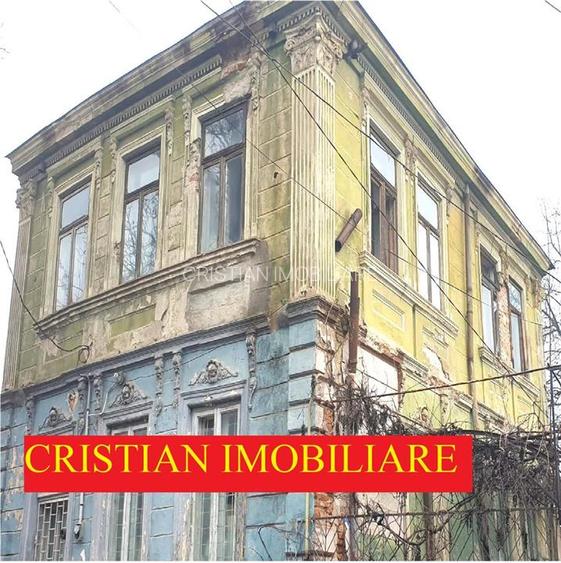 Casa Boiereasca D+P+1 Centru Hotel Traian, teren=570mp front stradal 12 m - 2