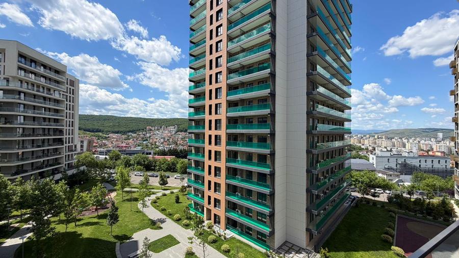 Apartament 3 camere - 74 mp - 2 Parcari - Frunzisului