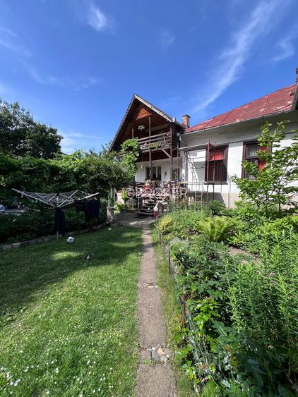 Vand casa in curte comuna in cartierul Zorilor - 2