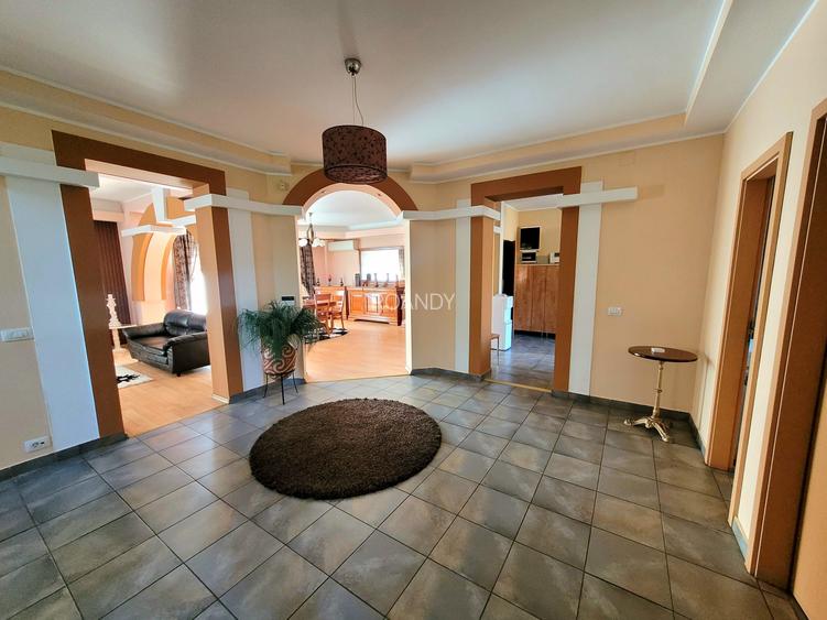 ROANDY-Vila impozanta zona Republicii - 5