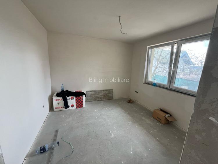 Casa individuala, 5 camere , 137mp uitli cu 415mp de teren. Dezmir - 4