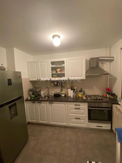 Inchiriez apartament 2 camere-zona Berceni - 3
