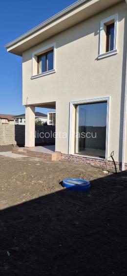 Propretar vand casa individuala cu garaj in Dumbravita - 2