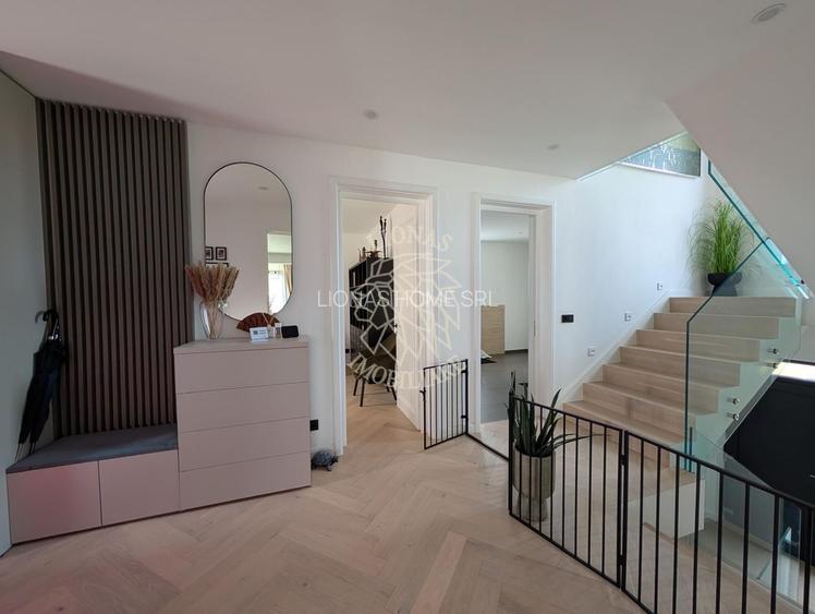 Casa de Lux 378 mp con.-teren 1250 mp-foisor-Valea Rusului - 2