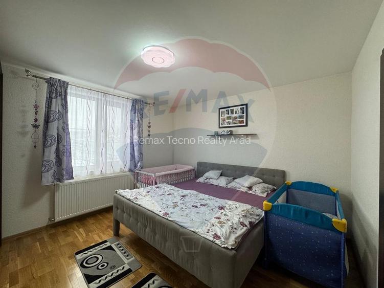 Casă / Vilă cu 4 camere de vânzare în zona Bujac-Arad - 5