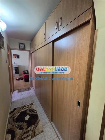 Vindem ap cu 2 cam decomandat in zona Brancoveanu , scoala 14 - 9