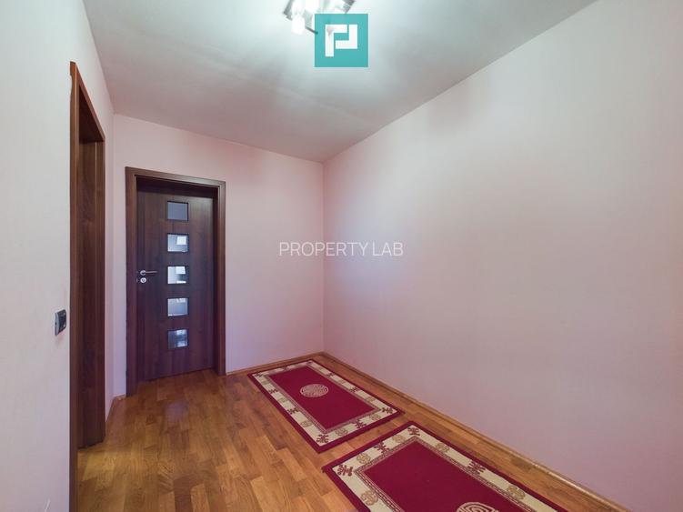 Vilă spațioasă cu 8 camere, Grădiște - 11