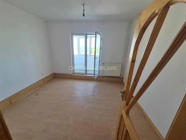 LIBER! 4 camere transformat in 3 camere, bloc cu lift, decomandat, Bariera - 3
