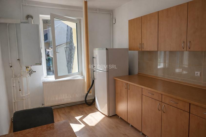 De vânzare 2 apartamente în zonă ultracentrală - 3