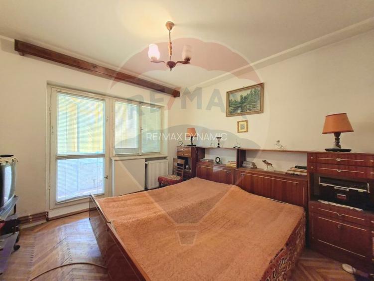Zona 300, 3 camere, etaj 2, trei balcoane,  fără comision ! - 5