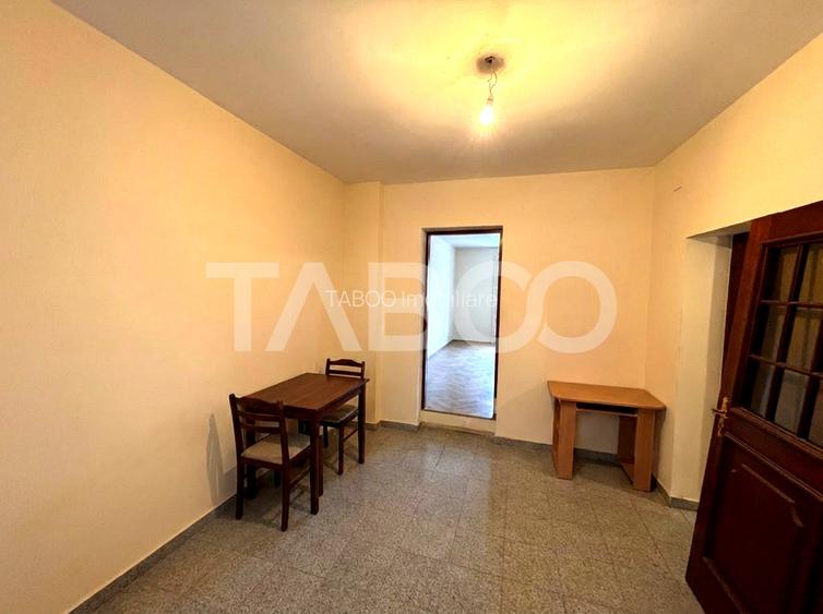 Apartament de vanzare  4 camere  110 mp Orasul de Jos Sibiu - 8