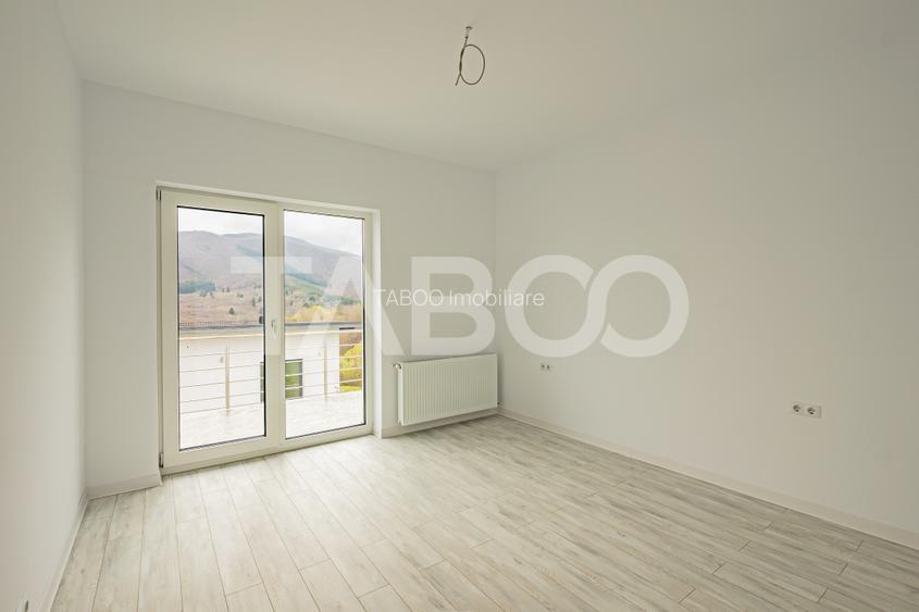 Casa individuala de vanzare 177 mpu 5 camere garaj 3 terase 2 bai - 27