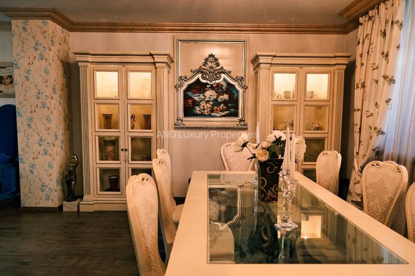 VILA ARCUL DE TRIUMF - 11