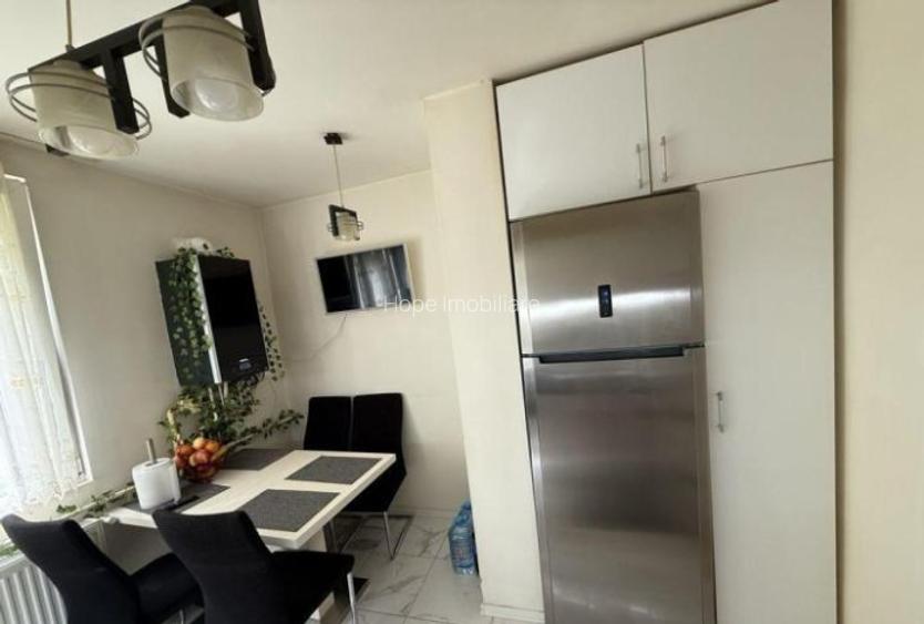 Brancoveanu - 3 camere , centrala proprie , loc parcare ADP - 8