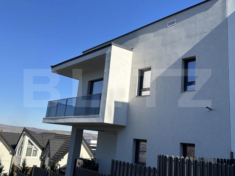 Casă tip duplex, design contemporan, ansamblu privat, zona Aerodrom Dezmir - 2