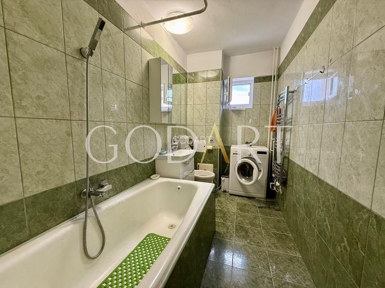 Apartament 4 camere | Bloc 1990 | 3 balcoane | Vedere panoramica - 12