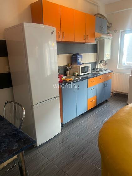 Inchiriez garsoniera - 2