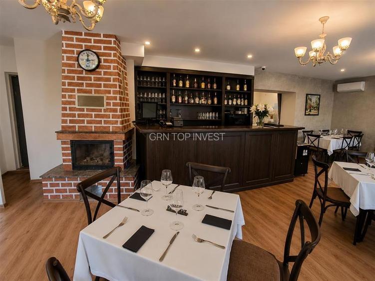 Afacere la cheie restaurant cu terasa zona Centrala - 16