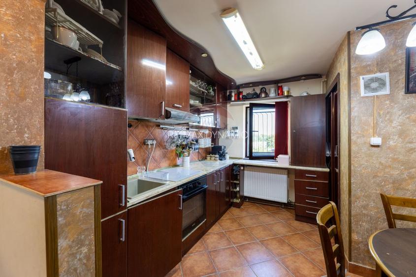 Apartament cu 3 camere de închiriat în zona Podgoria - 4