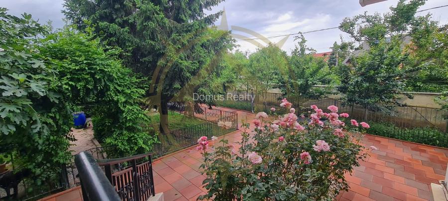 DOM00443 - Vila  la lac cu ponton si piscina Snagov - 6