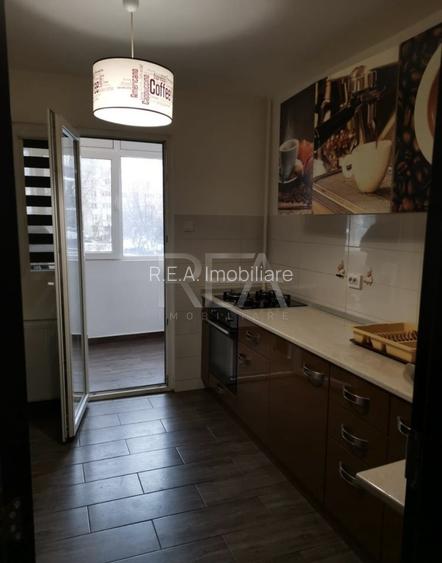 3 camere, 1/8, bloc 1983 -Ghencea- Str. Latea Gheorghe - 9