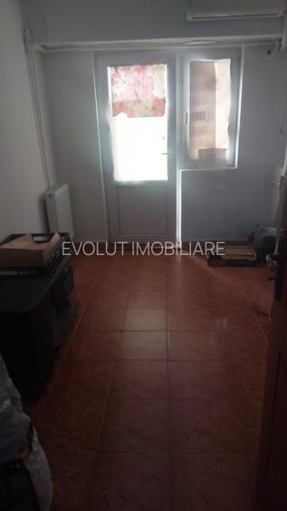 Icil-spatiu comercial 4 camere - 6