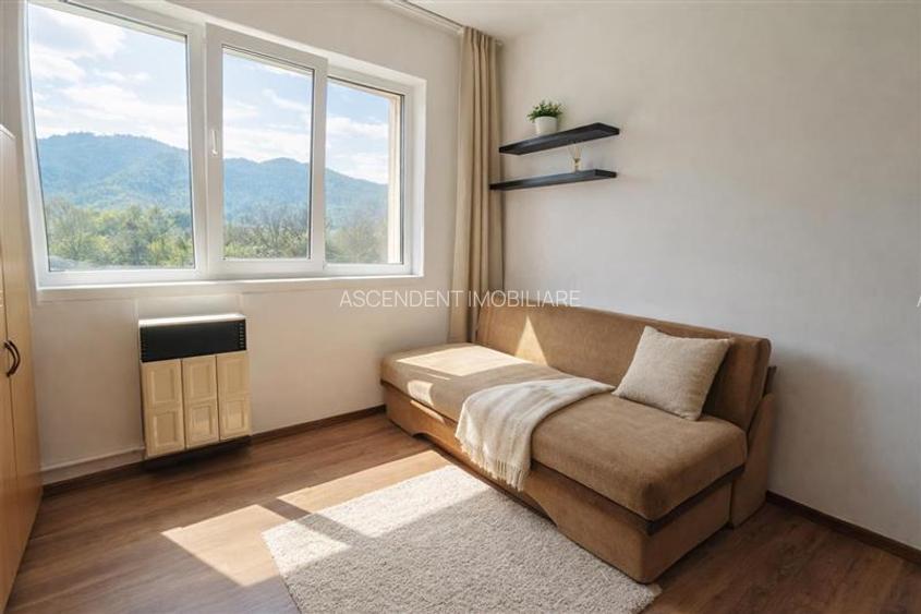 Garsoniera luminoasa cu bucatarie utilata si baie cu cada - 2