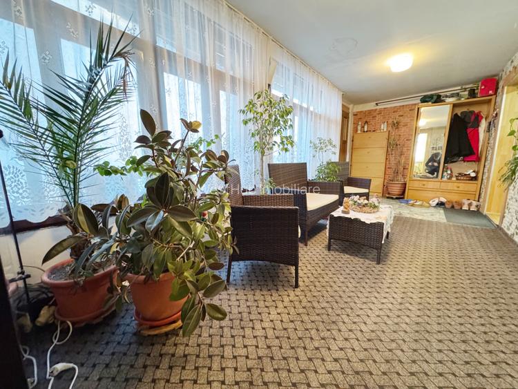 Casa 3 camere 80mp + curte individuala 372mp -zona Sagului - 4