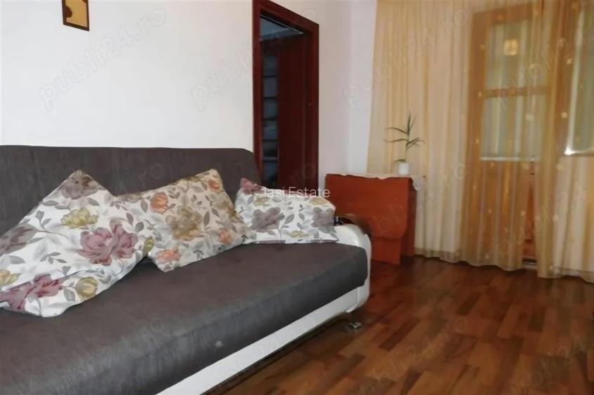 Apartament cu 2 camere Podu Ros Liceul Racovita - 8