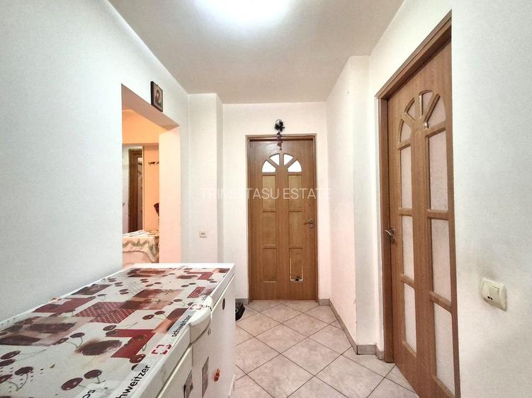 De Vanzare Apartament 3 camere  Mall Vitan Dudesti sector 3 - 8