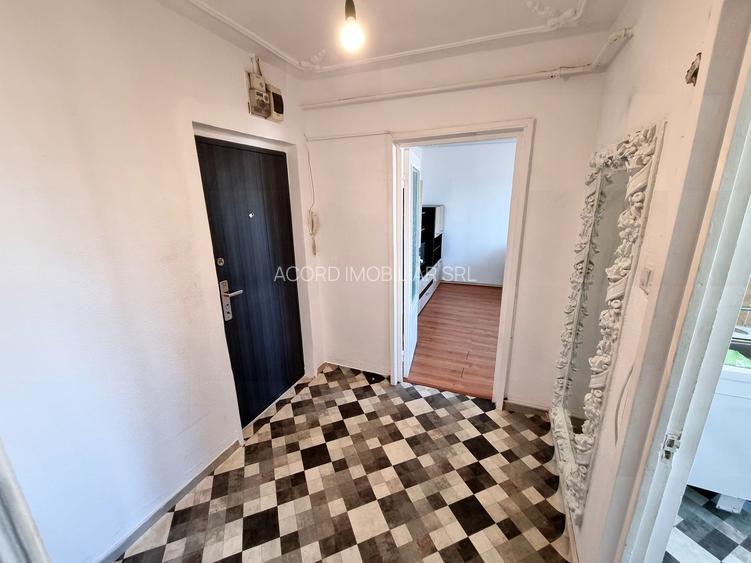 Casa de cultura-apartament 2 camere decomandat cu gaze - 8