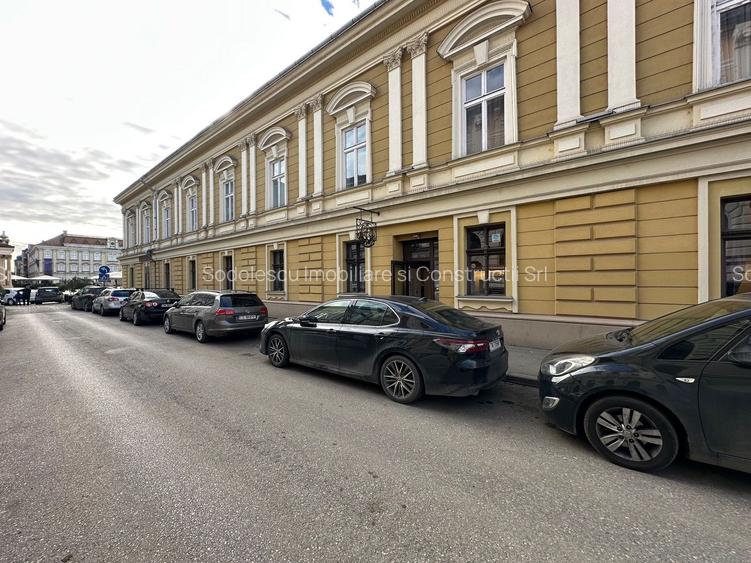 Spatiu comercial în Piața Unirii - 155 mp - 3