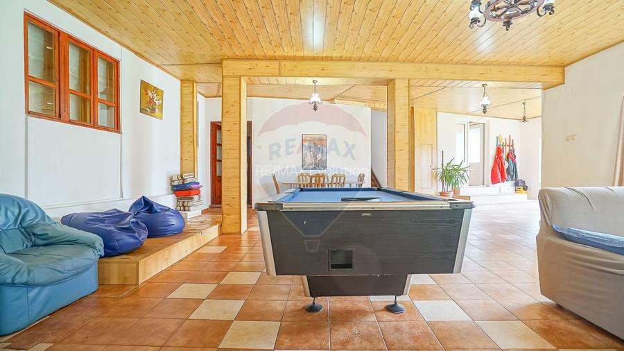 Comision 0% | Pensiune/Vilă 11 camere în Fundata - 42