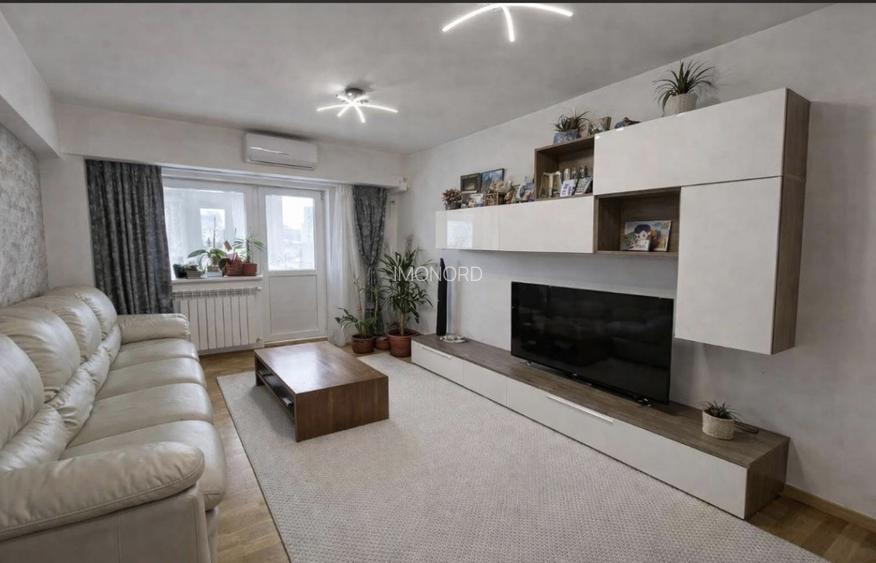 Vânzare apartament de 3 camere Piața Alba-Iulia Unirii - 2