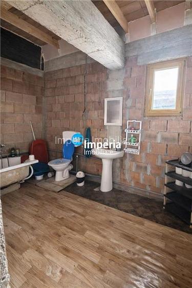 Duplex in Bucium – Visan, acces direct din strada principala - 2